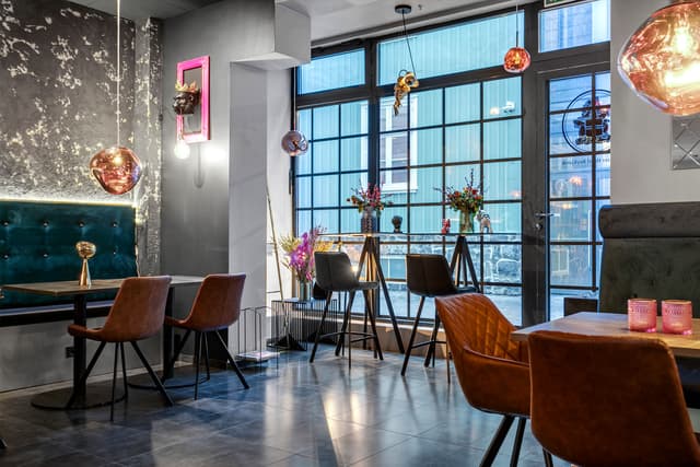 The Lounge