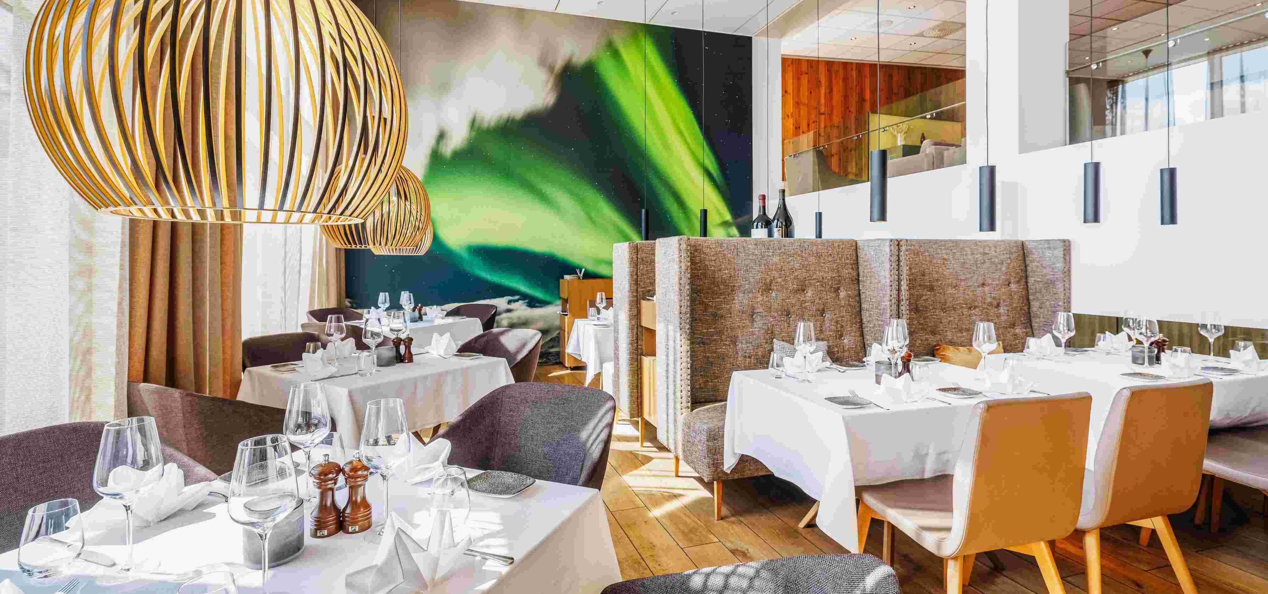 Aurora Restaurant & Bar