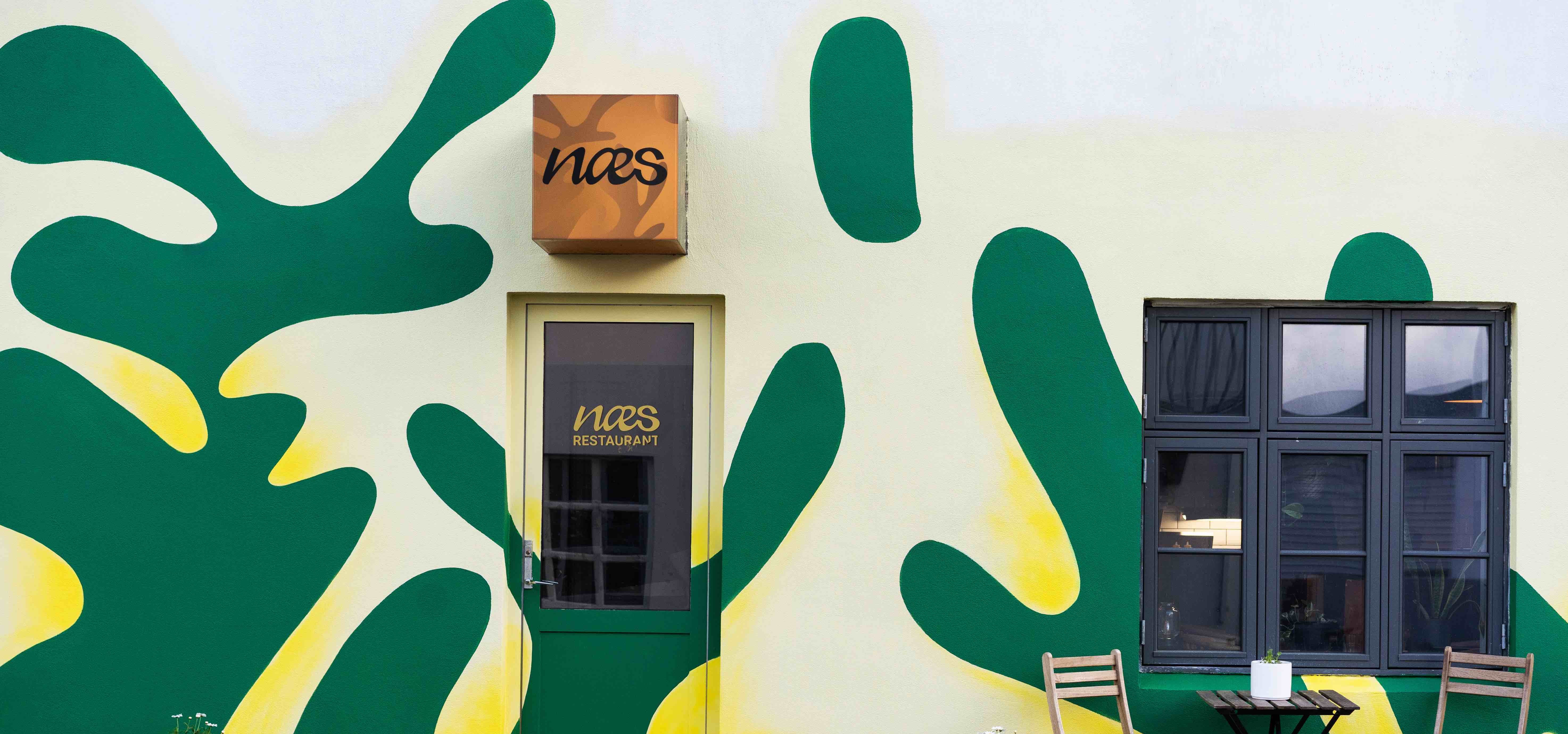 næs