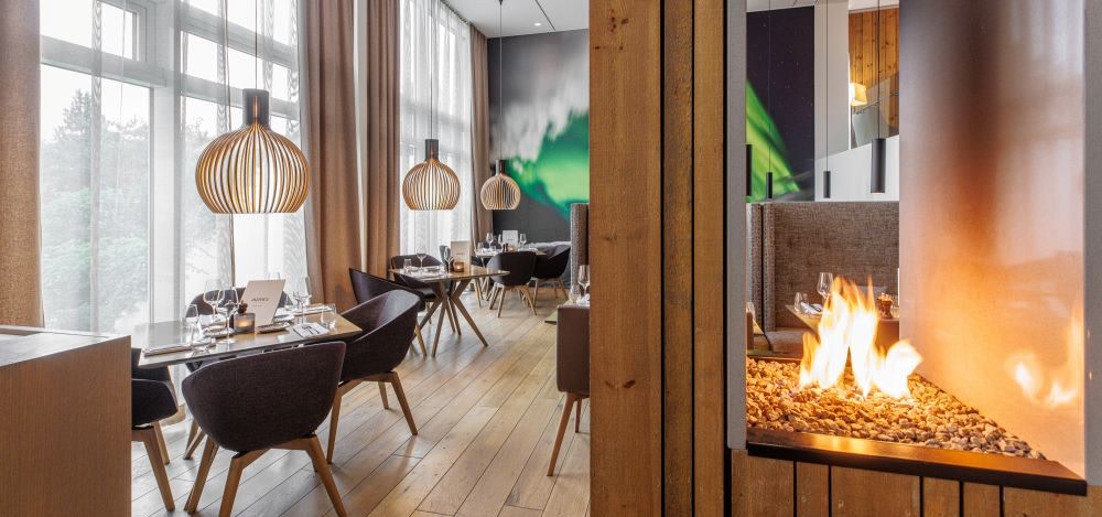 Aurora Restaurant & Bar